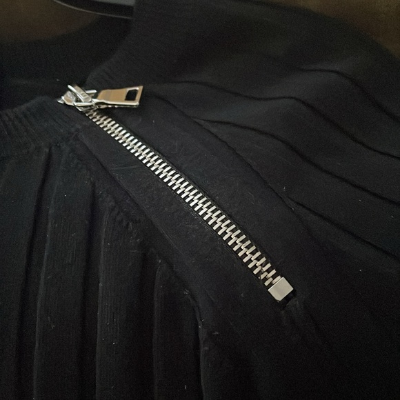 INC ZIPPER DETAIL RIBBED BLACK SWEATER - Picture 4 of 7